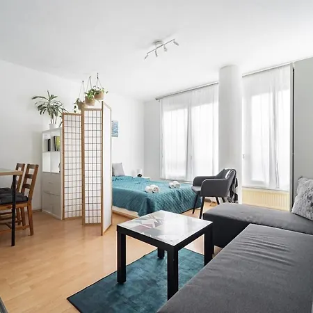 Passage House - Palace District Near Kalvin Ter